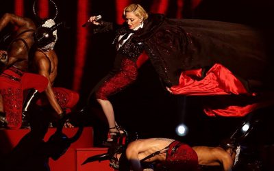 Madonna’s fall at The Brits 2015